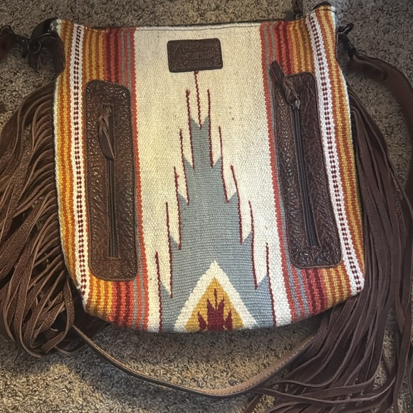 Saddle blanket fringe purse - Picture 2 of 3